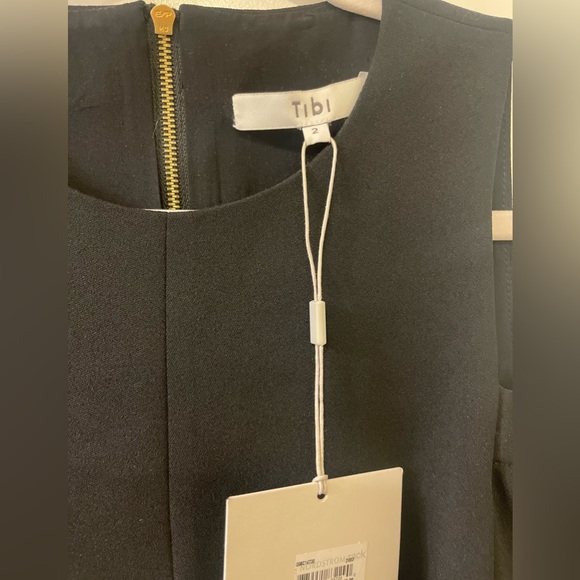 BNWT Tibi Cold Shoulder Crepe Dress - Picture 7 of 13